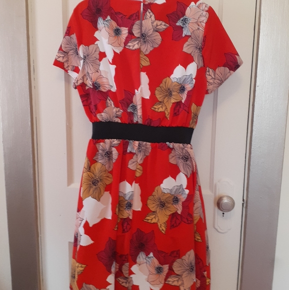 Red floral dress size 10 - Picture 2 of 3